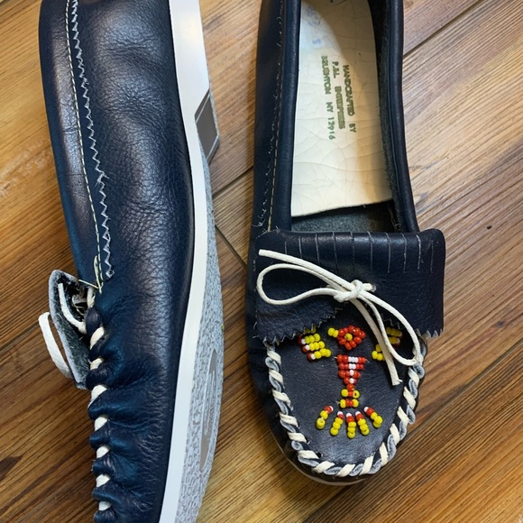 Handcrafted Adirondack Beaded Women’s Moccasin’s Navy Size 6.5 - Picture 7 of 9